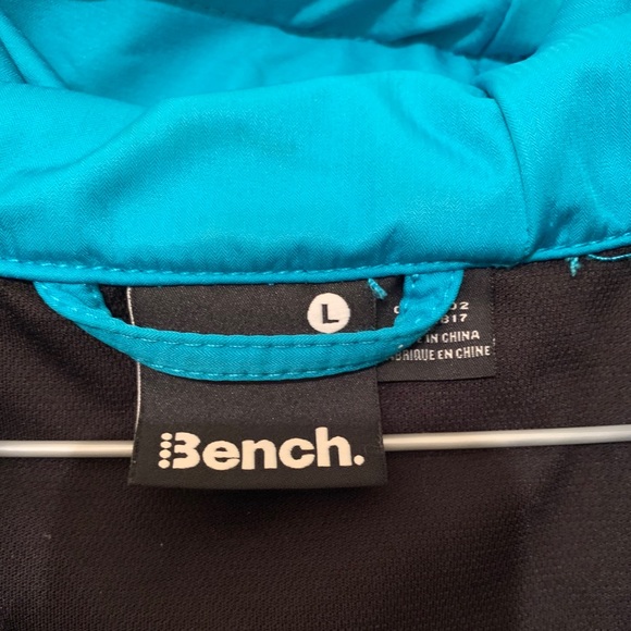 Bench rain jacket - Picture 3 of 4
